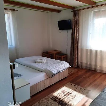 Guest house Vila Panda Ranca
